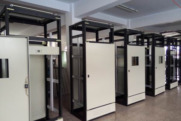 依兰控制柜-控制柜布线要求